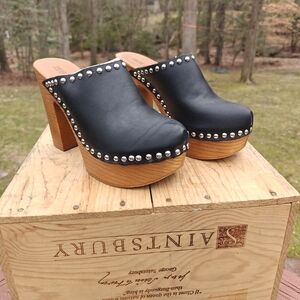 Steve Madden "DUTCHESS" Black Leather Studded Clog Heels